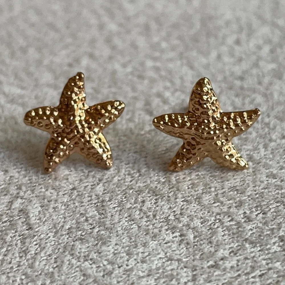 Golden Starfish earrings